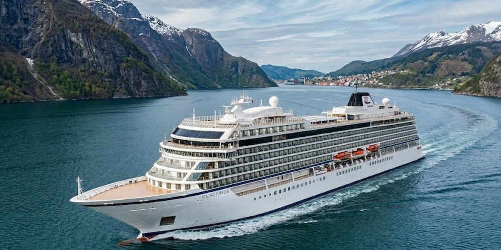 Cruise Ship